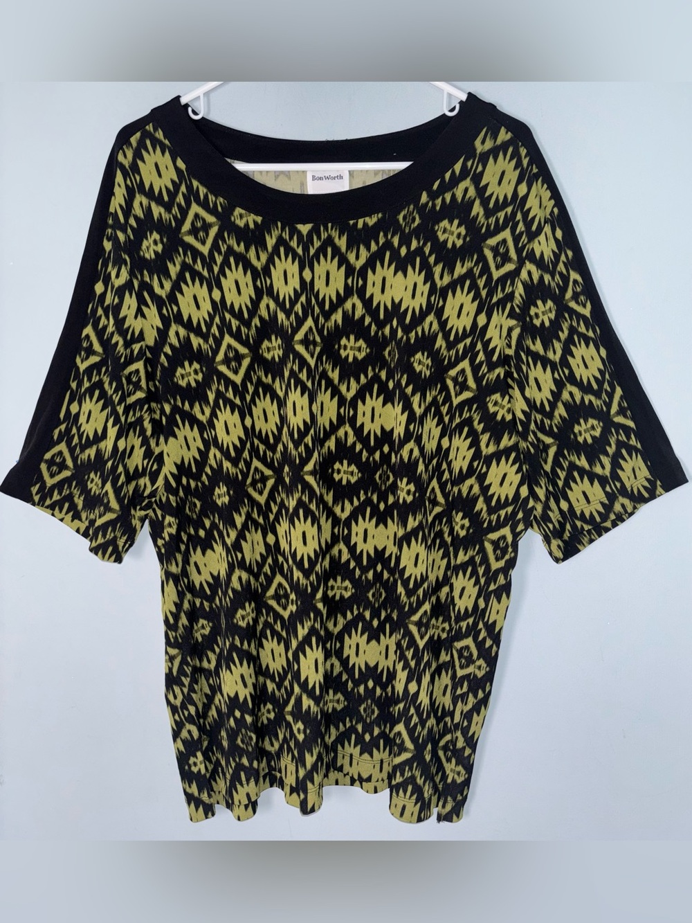 Bon Worth Women’s XL Black and Olive Aztec-Pattern Short Sleeve Top